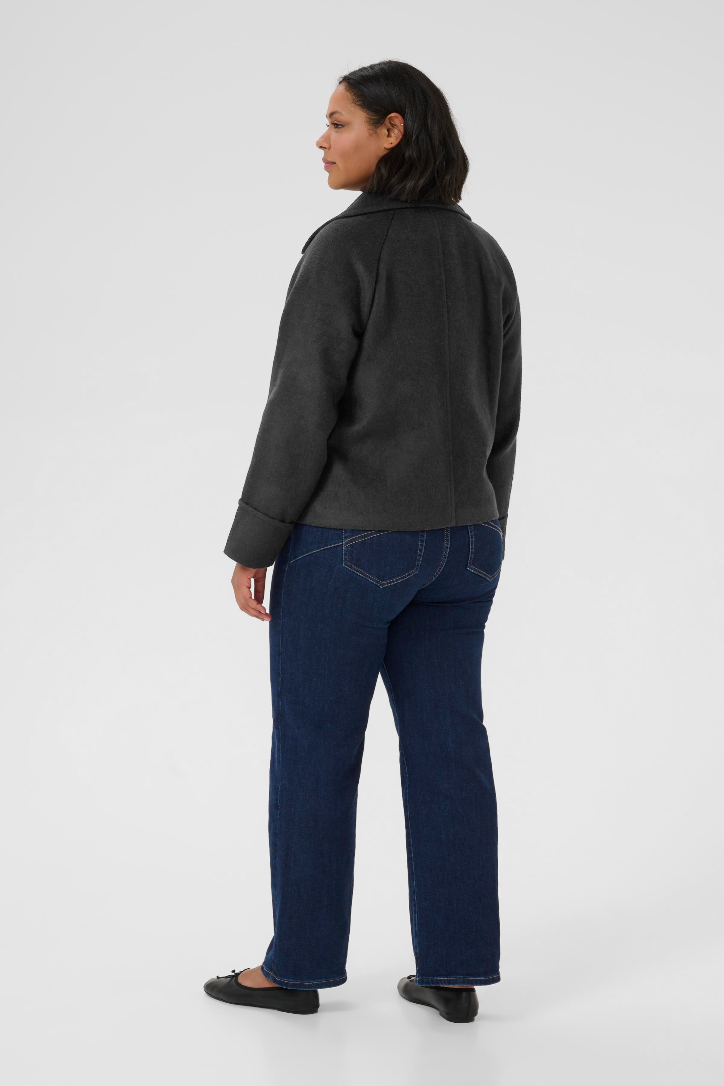KCjulian Mantel LOOKBOOK BACK 10583495-100121