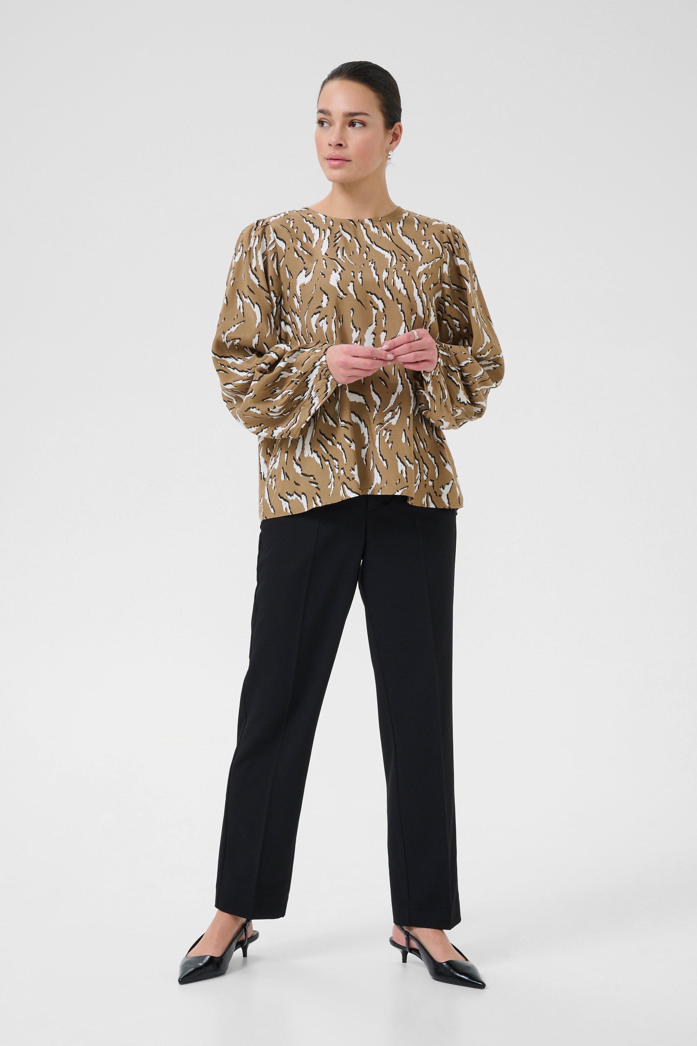 KAmille Bluse LOOKBOOK FRONT 10510519-108184