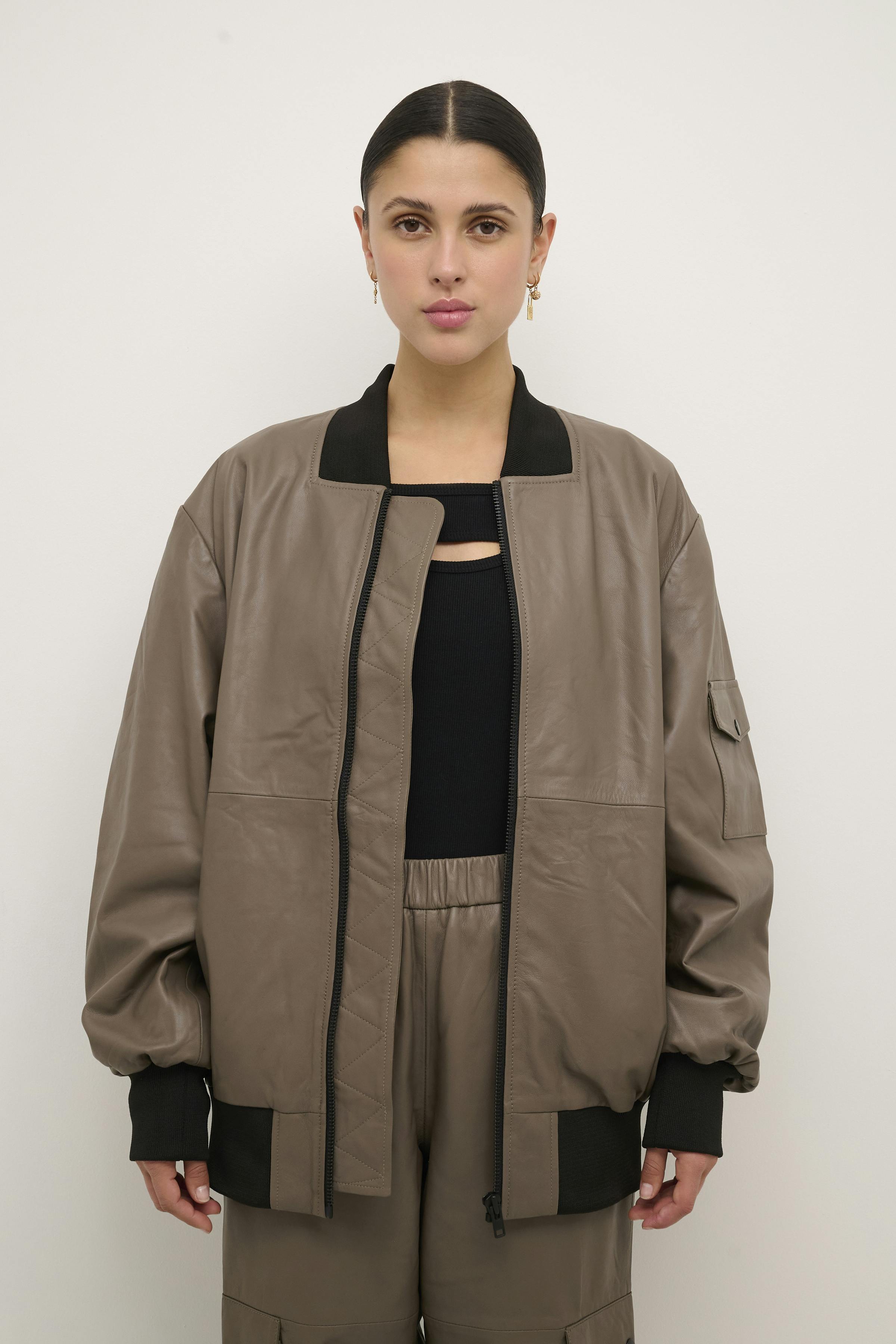 KaparKB Outerwear LOOKBOOK FRONT 10104696-181112