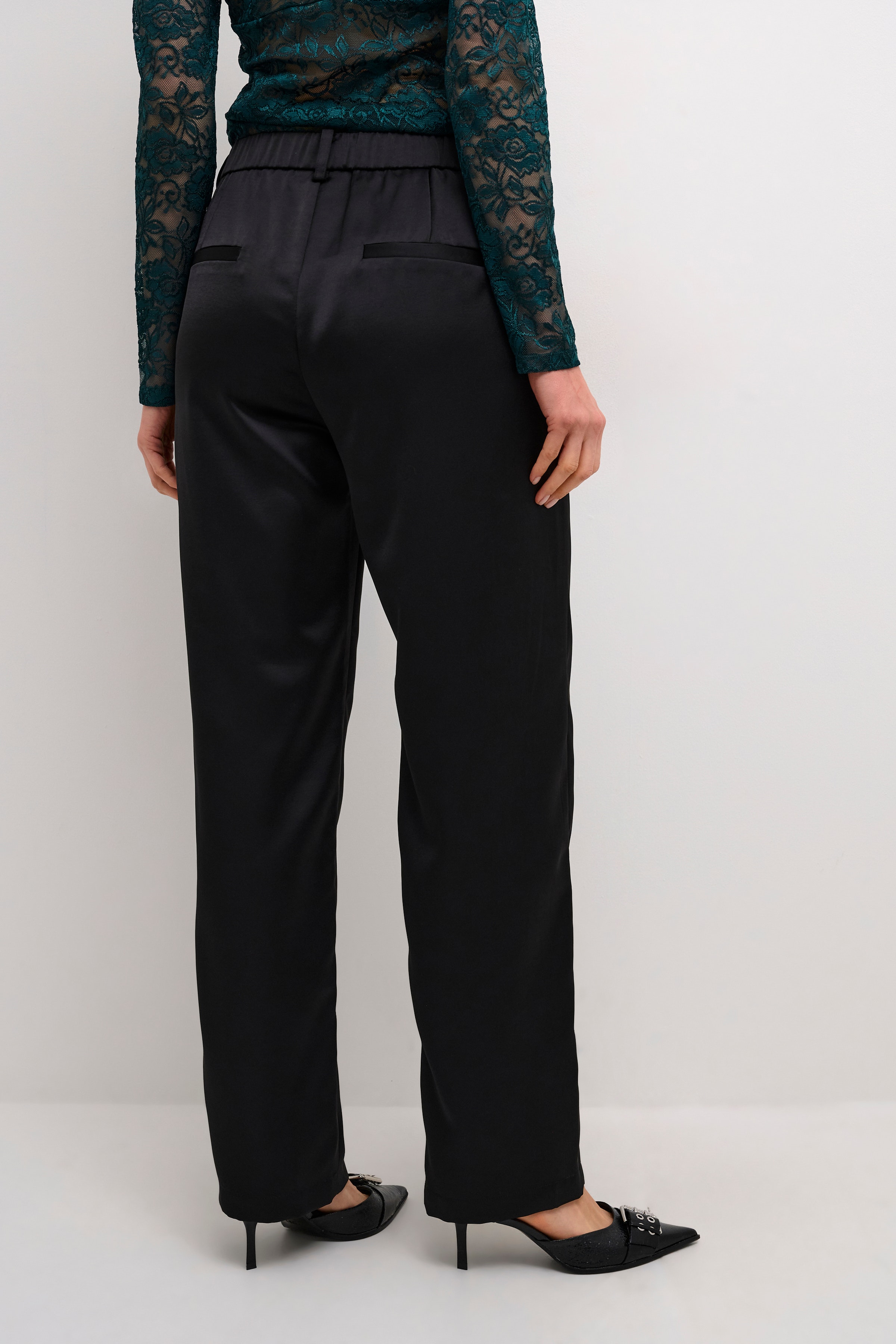 CRCocamia Hose LOOKBOOK BACK 10612012-100120