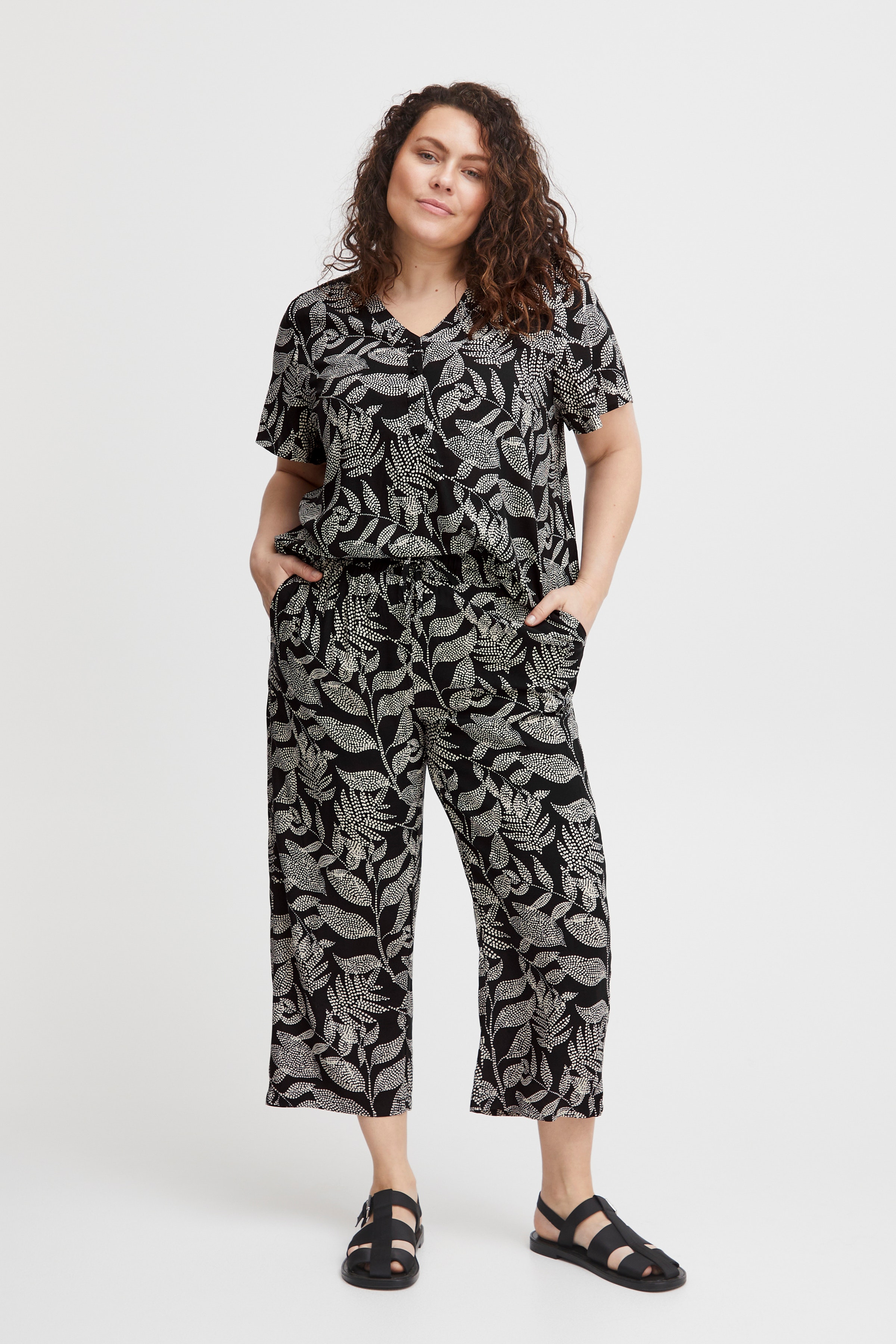 FPFUN Trousers LOOKBOOK FRONT 20612337-200115