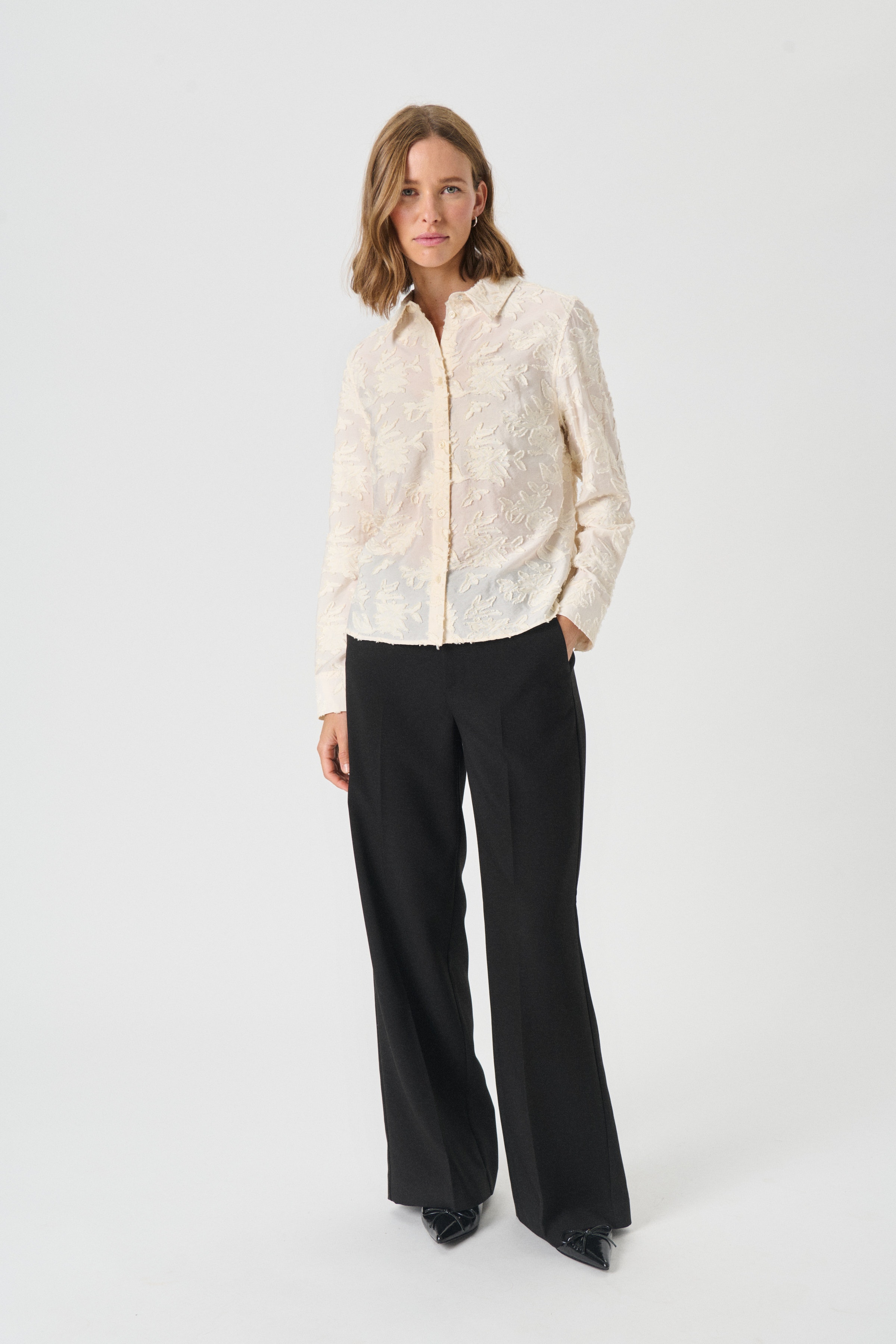 VilyaPW Skjorte LOOKBOOK FRONT 30310163-120304