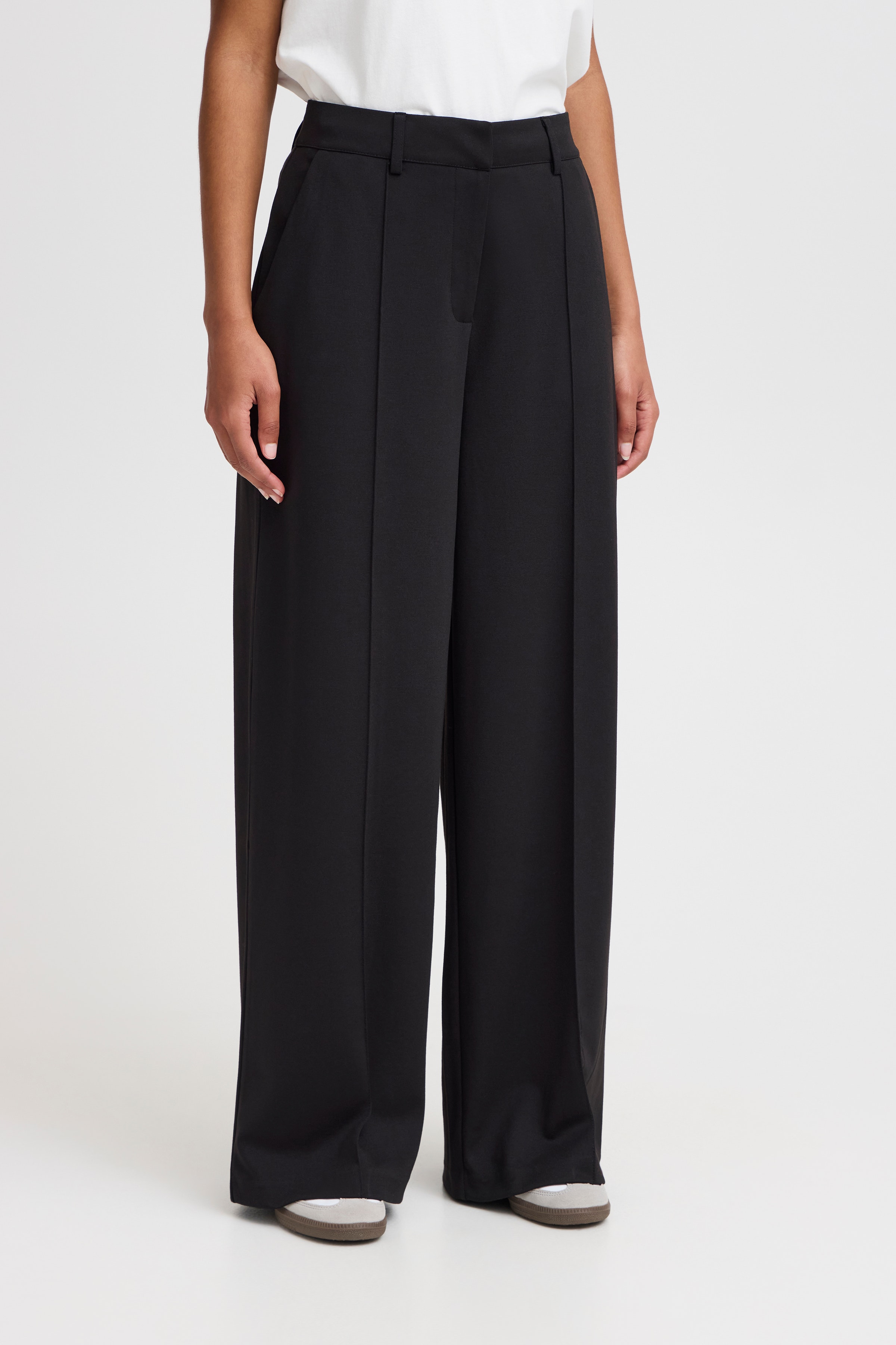 IHKATE WIDE Bukser LOOKBOOK FRONT 20116768-194008