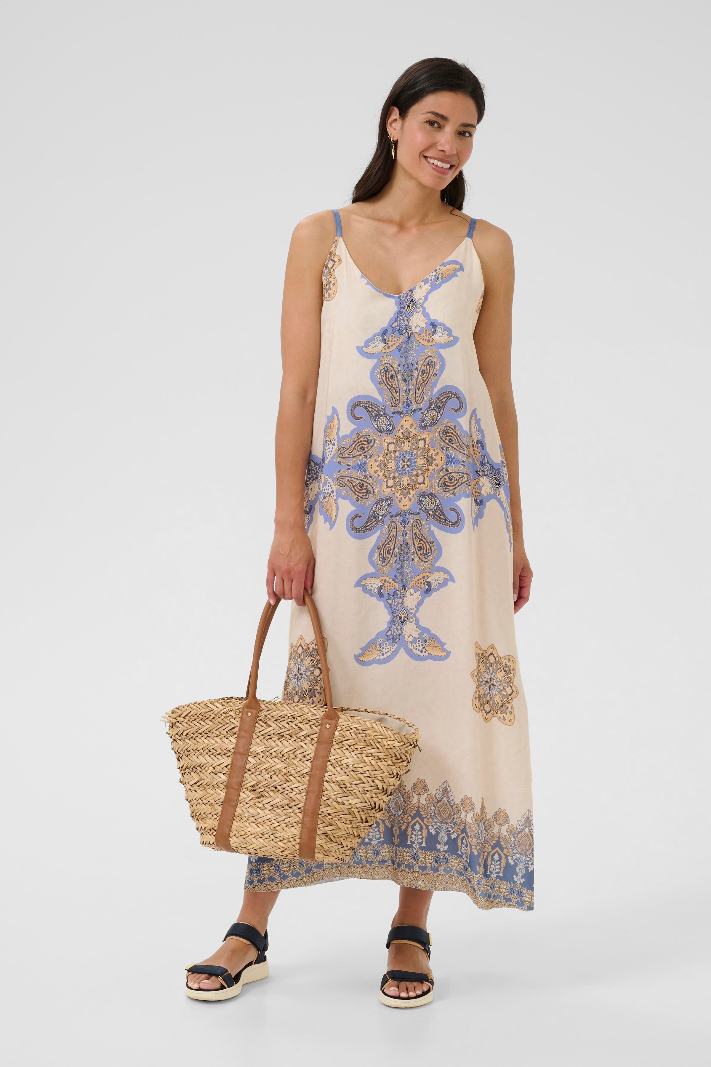 BPkarola Kjole LOOKBOOK FRONT 40103566-400802