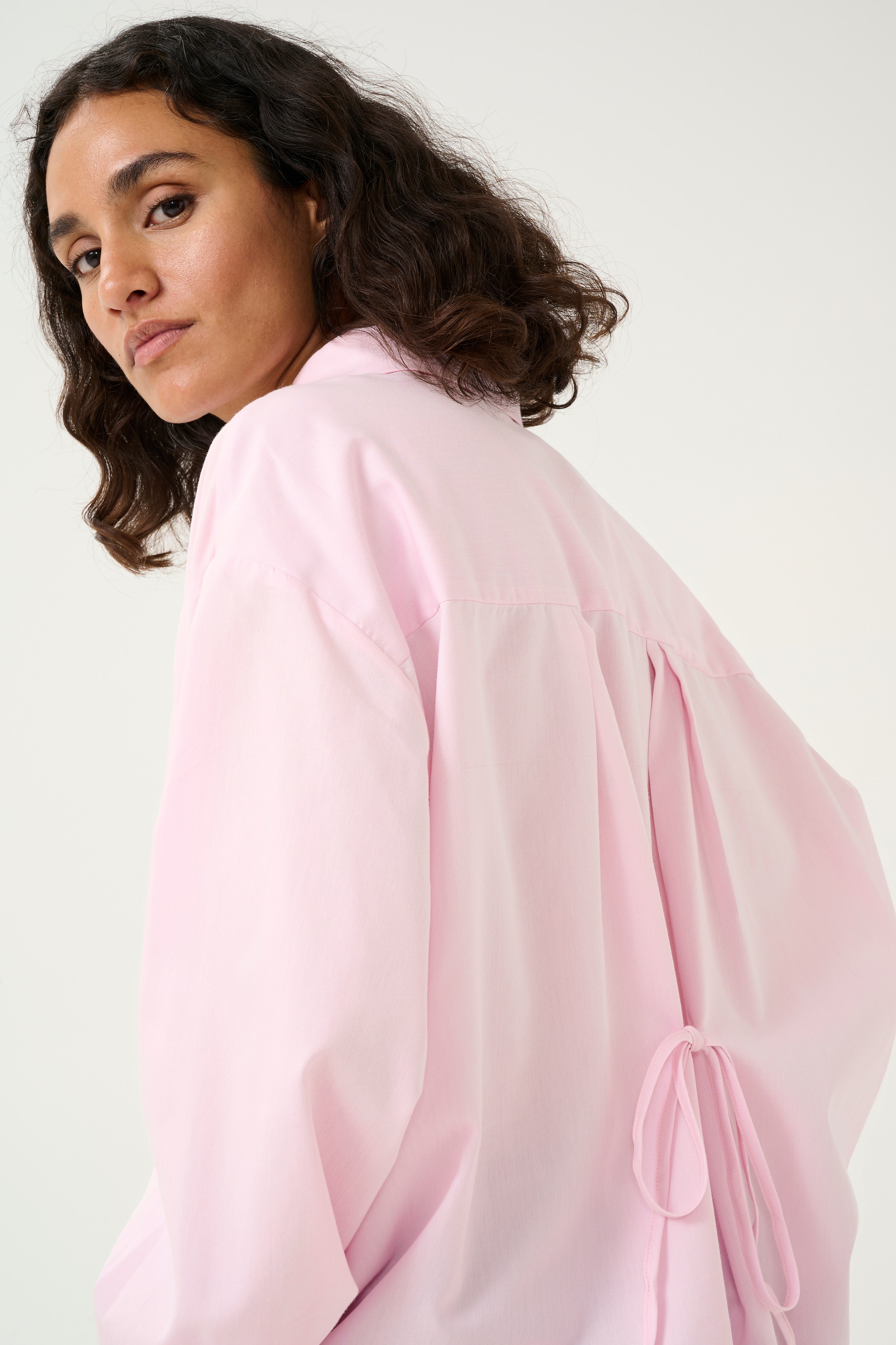KAselma Skjorte LOOKBOOK DETAIL 10509455-133405