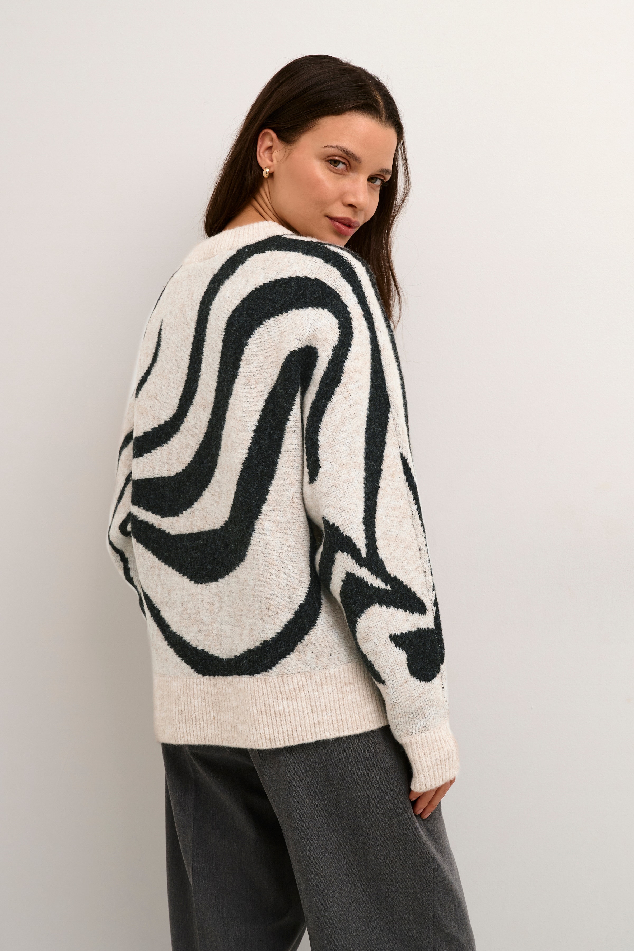 KAbirthe Pullover LOOKBOOK BACK 10508073-105073