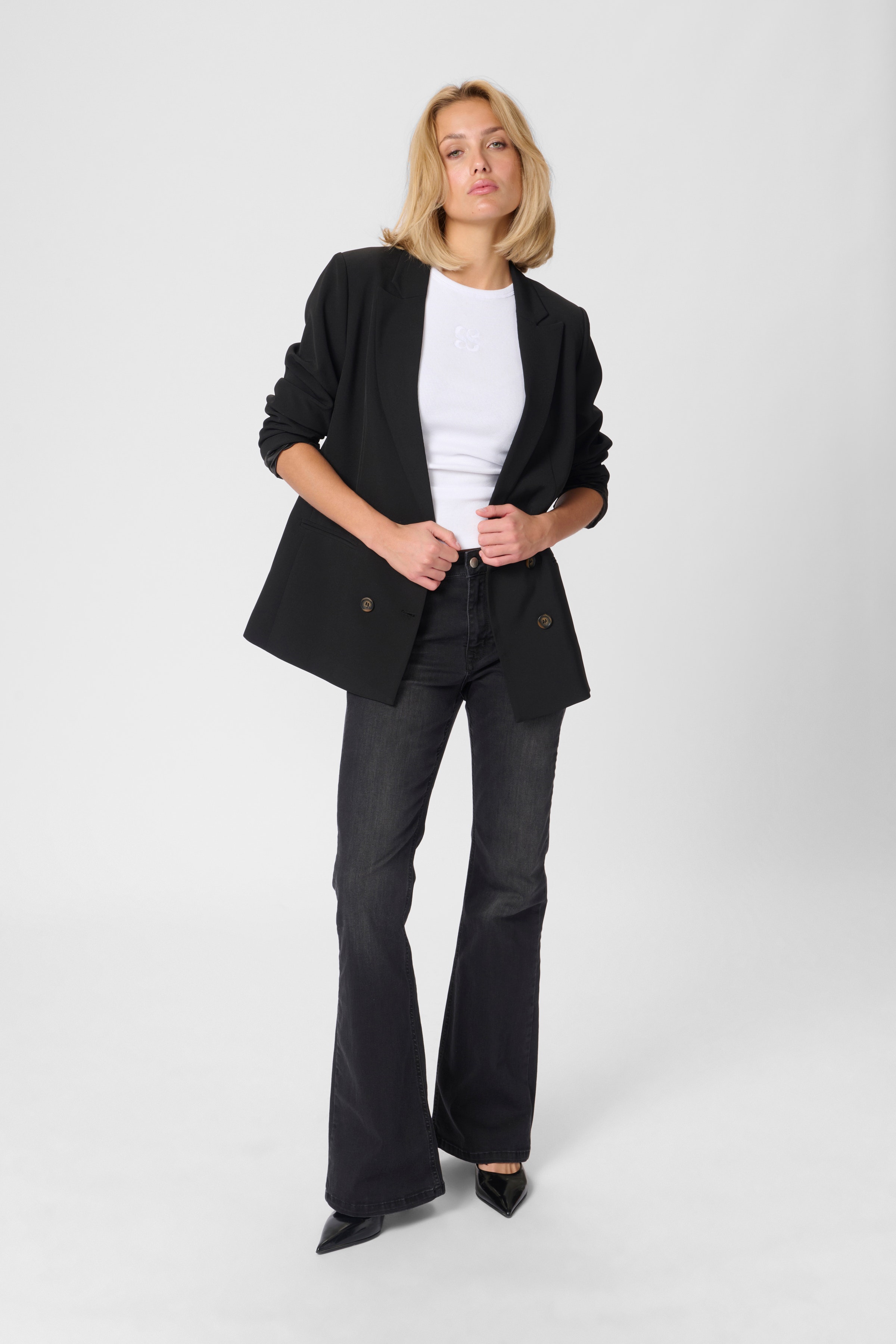 27 Blazer LOOKBOOK FRONT 10703970-100031