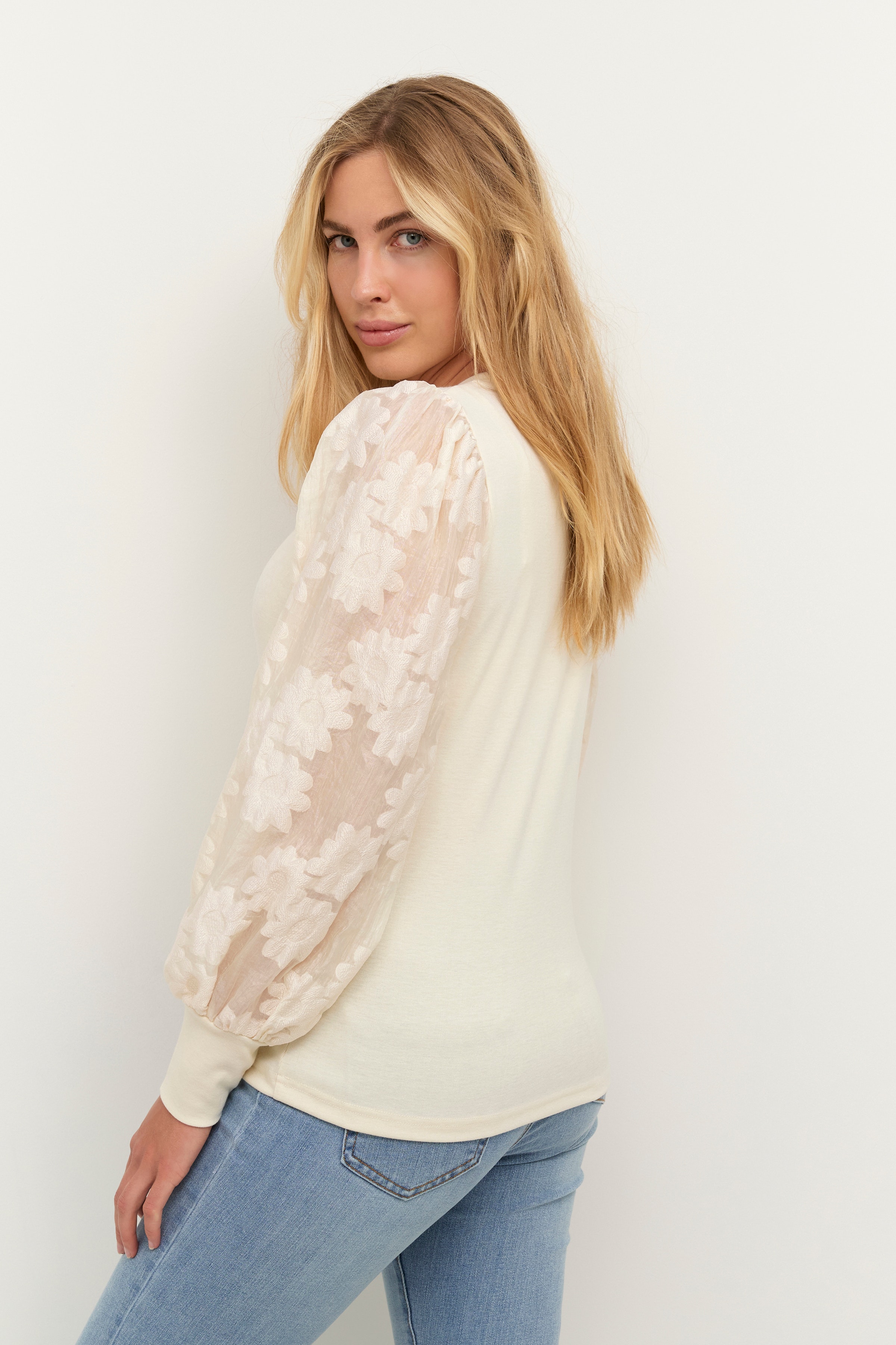 KAflora Blouse LOOKBOOK BACK 10507245-110105