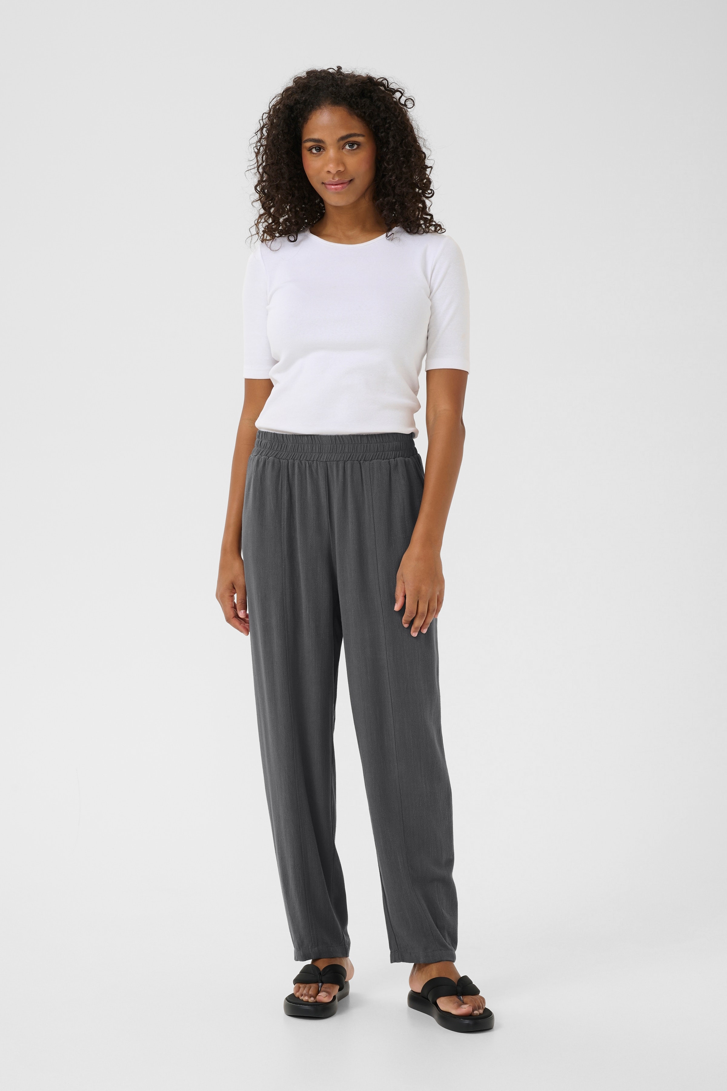 KAliny Lin Bukser LOOKBOOK FRONT 10510076-108640