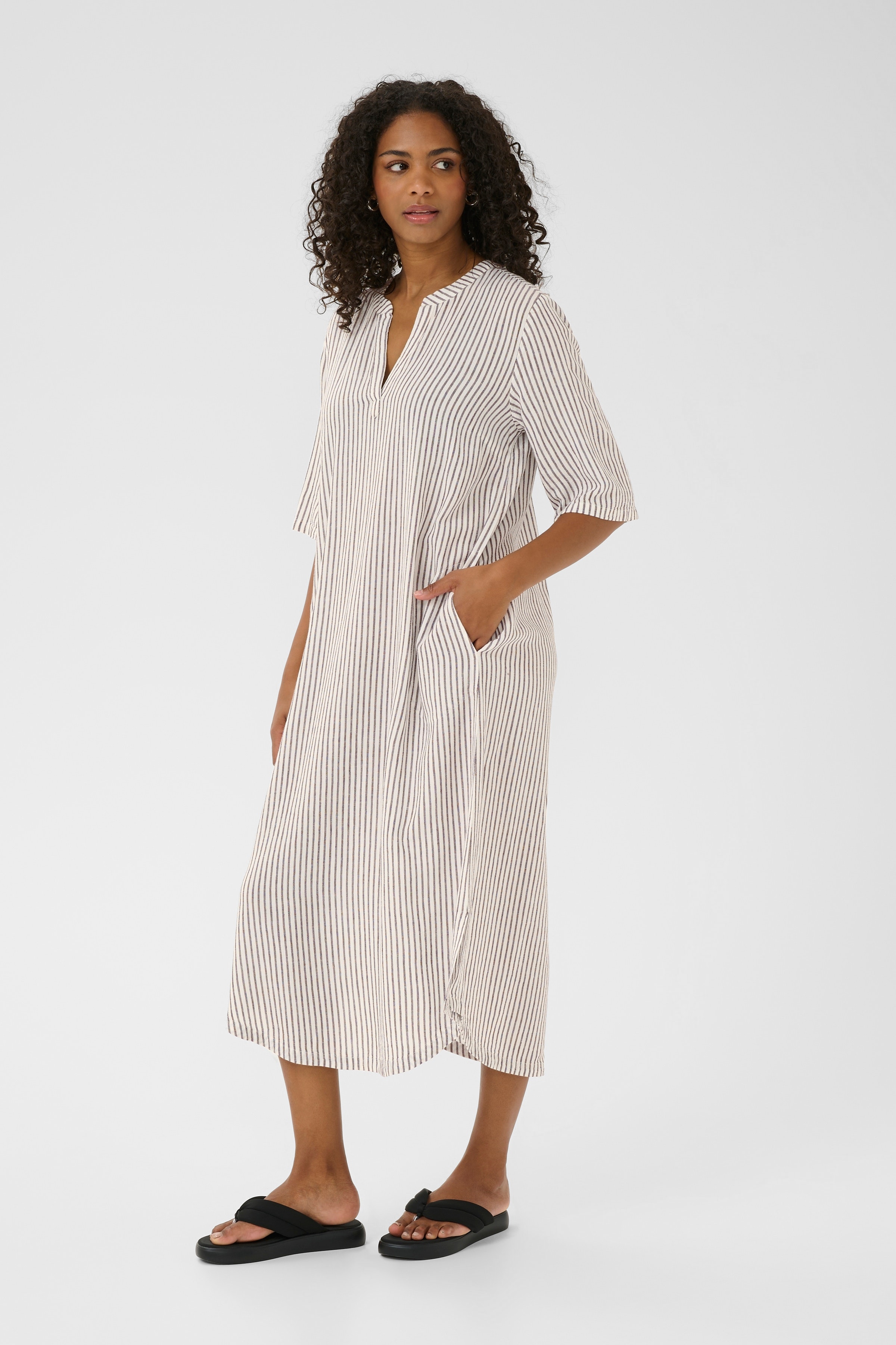 KAmilia Lin kjole LOOKBOOK FRONT 10508312-107749